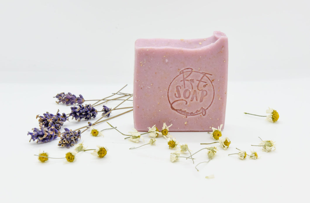 Lavender, Oat & Chamomile Soap